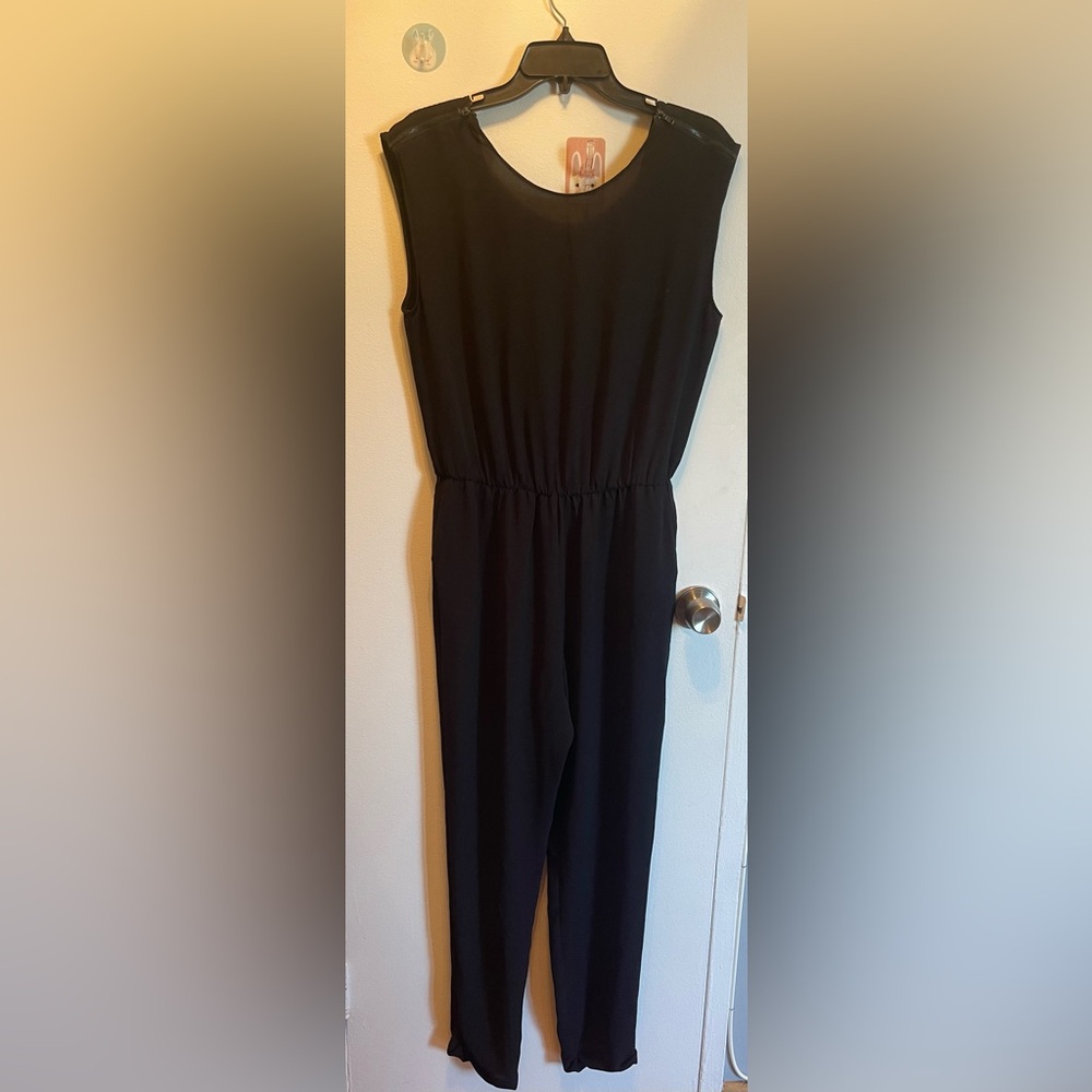 Black Zara Jumpsuit. NWOT. With Zippers Design. Size M/L